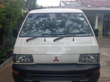 Mitsubishi Po15 2011 Van