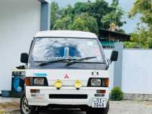 Mitsubishi Po15 1988 Van