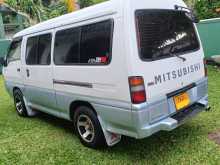 Mitsubishi Po15 1992 Van