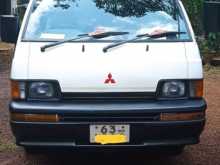 Mitsubishi Po15 1999 Van