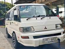 Mitsubishi PO15 2011 Van