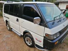 Mitsubishi Po15 1998 Van