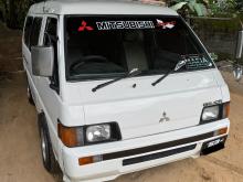 Mitsubishi Po15 1987 Van