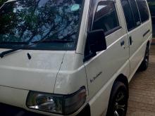 Mitsubishi Po15 2011 Van