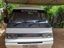 Mitsubishi PO15 1996 Van