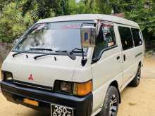Mitsubishi Po15 1997 Van