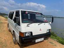 Mitsubishi PO5 1992 Van