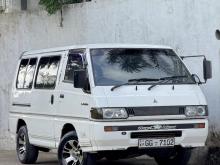 Mitsubishi Po5 1996 Van
