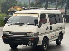 Mitsubishi PO5 1992 Van