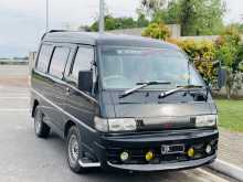 Mitsubishi PO5 1992 Van