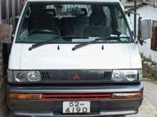 Mitsubishi Po5 1986 Van