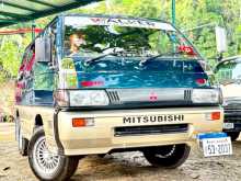 Mitsubishi Po5 1987 Van