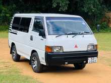 Mitsubishi PO5 1987 Van