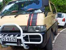 Mitsubishi Po5 1988 Van