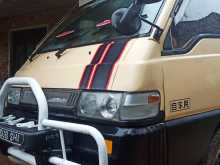Mitsubishi Po5 1988 Van