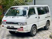 Mitsubishi Po5 1991 Van