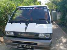 Mitsubishi PO5 1991 Van