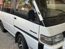 Mitsubishi Po5 1993 Van