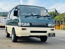 Mitsubishi Po5 1993 Van