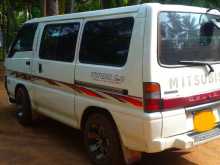 Mitsubishi Po5 1995 Van