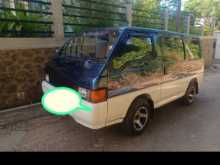 Mitsubishi PO5 1997 Van