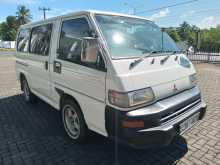 Mitsubishi PO5 2000 Van