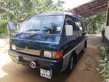 Mitsubishi Po15 1997 Van