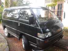 Mitsubishi Po5 1987 Van