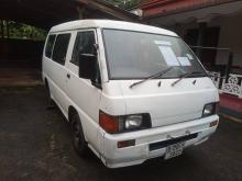Mitsubishi PO5 1989 Van