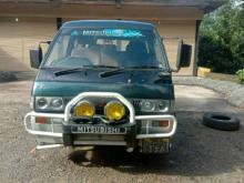 Mitsubishi PO5 1997 Van