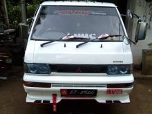 Mitsubishi Po5 1995 Van