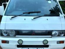 Mitsubishi PO5 1993 Van