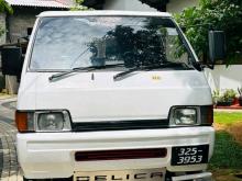 Mitsubishi Delica PO5 4WD 1989 Van