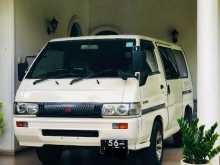 Mitsubishi PO5 1991 Van