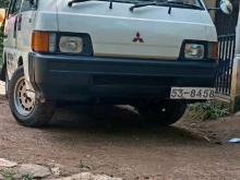 Mitsubishi PO5 1989 Van