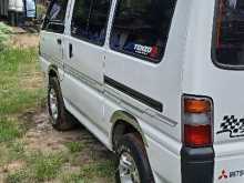 Mitsubishi Po5 2000 Van
