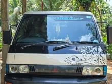 Mitsubishi PO5 2004 Van