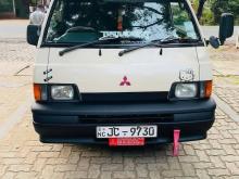 Mitsubishi PO6 2004 Van