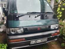 Mitsubishi Po6 1999 Van