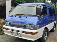 Mitsubishi PO7 1998 Van