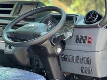 https://riyasewana.com/uploads/mitsubishi-rosa-fuso-15173350784.jpg