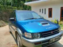 Mitsubishi Pajero IO 2000 SUV
