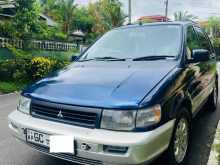 Mitsubishi RVR X 2000 SUV