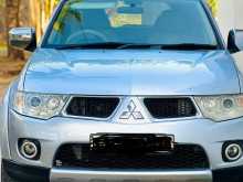 Mitsubishi Montero 2011 SUV