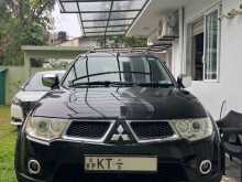 Mitsubishi Montero 2012 SUV