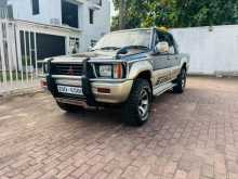 Mitsubishi Strada 1993 Pickup