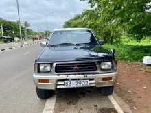 Mitsubishi STRADA 1993 Pickup