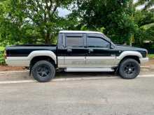 https://riyasewana.com/uploads/mitsubishi-strada-1472107862.jpg
