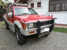 https://riyasewana.com/uploads/mitsubishi-strada-16142500351.jpg