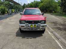 Mitsubishi Strada 1992 Pickup